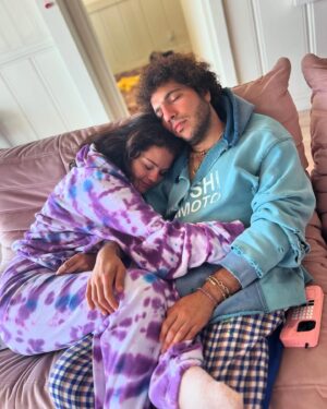 Selena Gomez Instagram - Thank you for sharing your life with me today and everyday 🙂