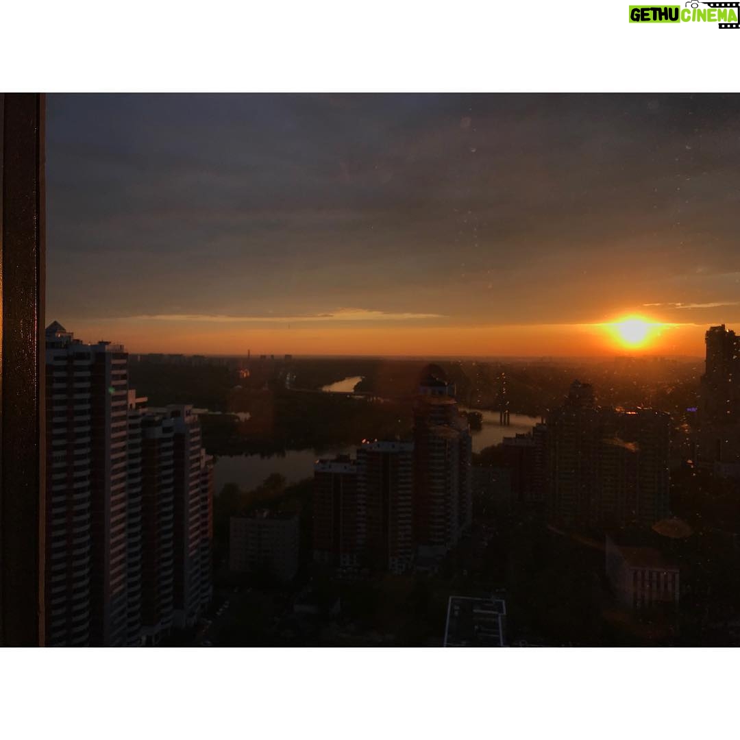 Semyon Treskunov - 8.6K Likes - оранжевый - хит сезона
#sunset