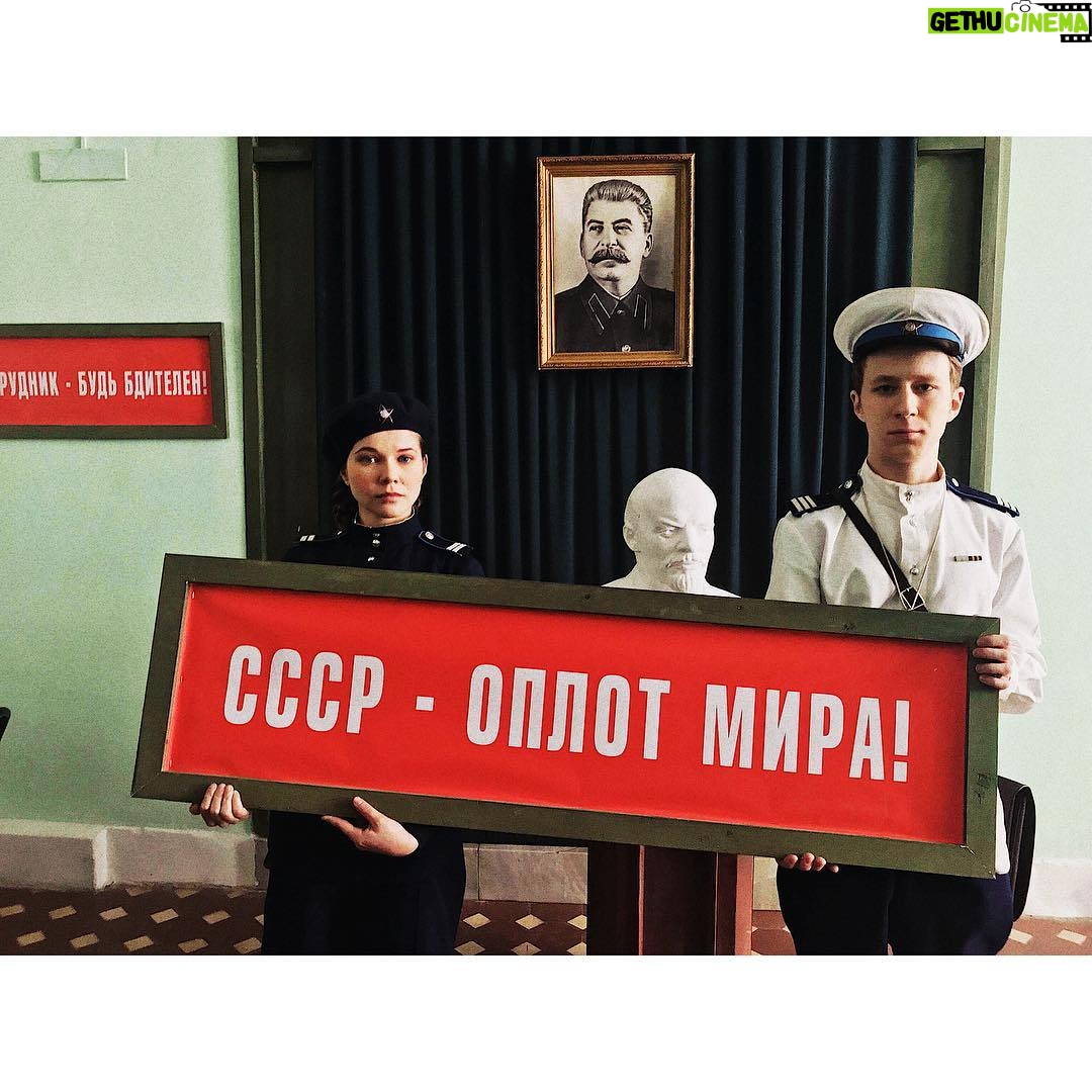 Semyon Treskunov - 8.1K Likes - от колыбели и до могилы,
мы хмурые как небо над Тагилом
ph: @sergey.krutin
#скрепы