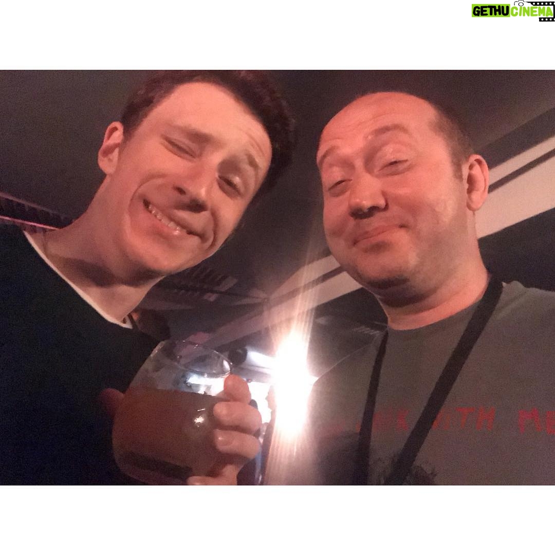 Semyon Treskunov - 13.2K Likes - И за это режисэнто нас сниманто в кинолэнто!
#кинотавр29 #бандитогангстерито