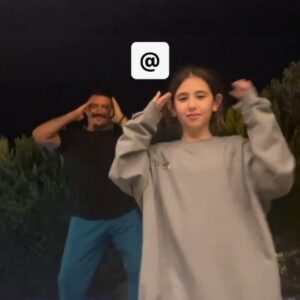 Şenol İpek Instagram - Canım yeğenimle makerena  yapalım dedik. 😀😀😀😀