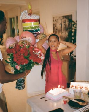 Serayah Instagram - 💕🥳💗🤩🥰🍾🌹 

@waqas.ghani