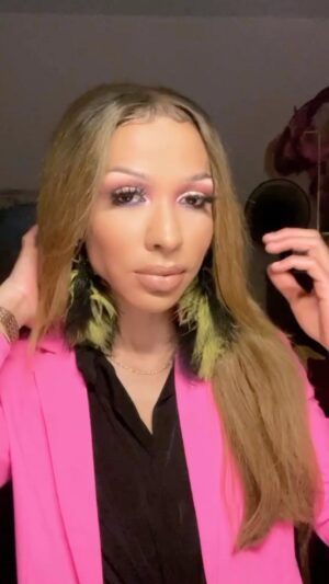 Serena Chacha Instagram - Hersssssss: 
Hair and make up by me thanks to @lolydeer_hairshop 
hot pink suit @monisoboutique 
My lips from @j.co_beauty 
Accessories by me
#incredible women thanks to whom this post is possible 
#Serenachacha #TransformationTuesday #Look #gay #hotpink