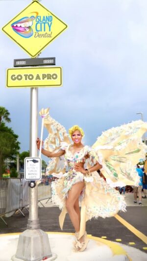 Serena Chacha Instagram - Xoxoxo the Tooth Fairy @islandcitydental 
#sundayfunday #serenachacha #pride #Dentist #DragQueen#Costume #GayPride #GoToAPro #Queen #SundayVibes #MakeUp #Look #Model #WiltonManors