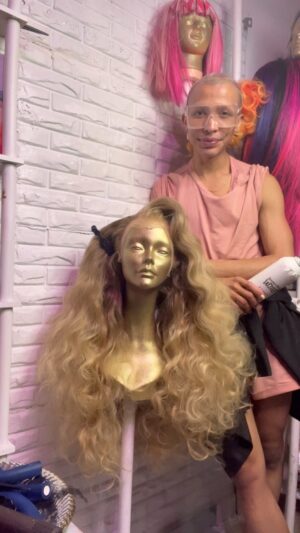 Serena Chacha Instagram - A todos seguiremos saludando! DRAG SCHOLARS! Ya te inscribiste en mi área exclusiva de miembros? Es gratis! Más info en mi insta story 
#dragscholar #serenachacha #serenachachawigs #monday #mondaymotivation #motivacion