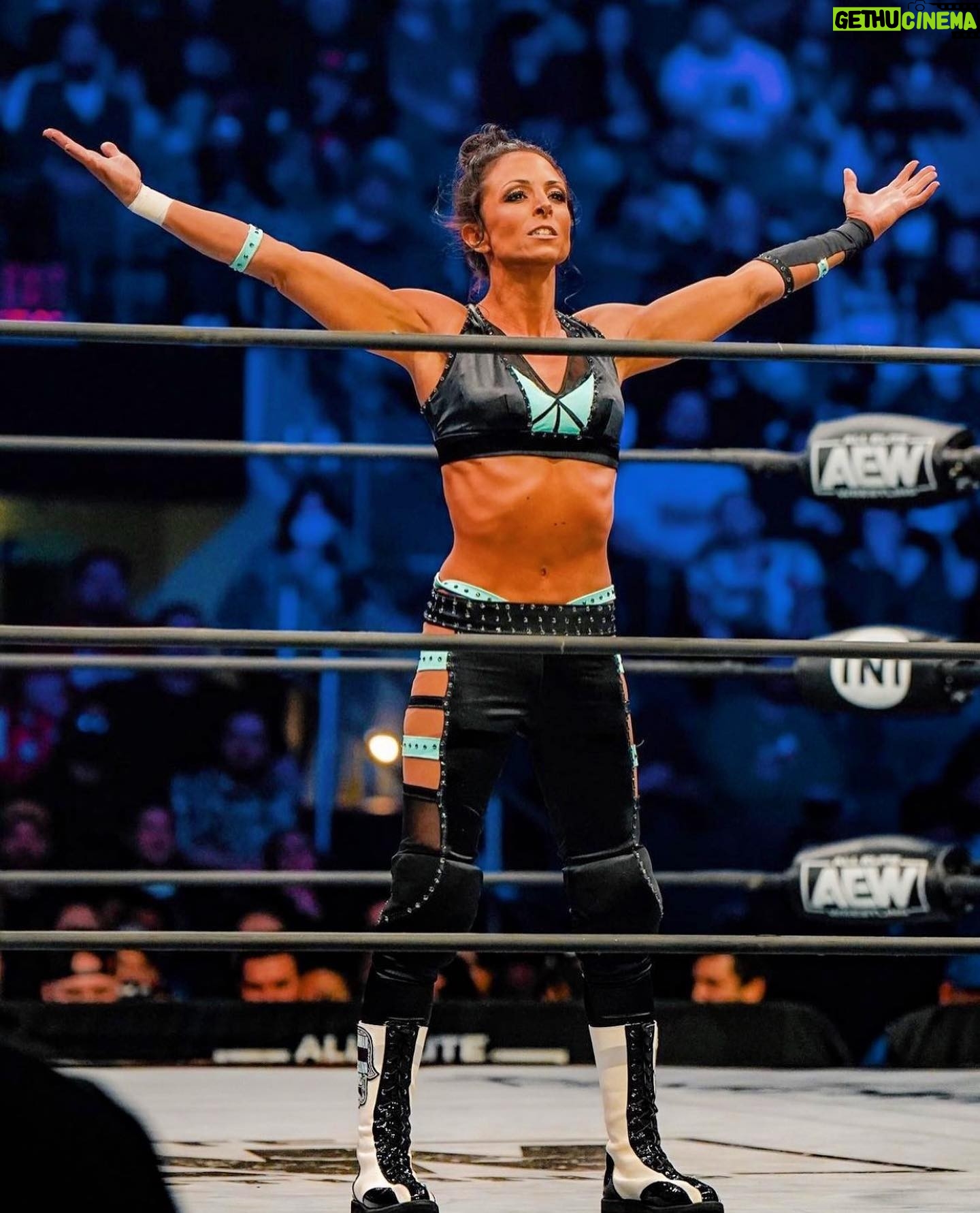 Serena Deeb - 2.4K Likes - I have worked while you have slept.
And I will live like you dream.
@allelitewrestling
#aewrampage
📸 @kimberlasskick