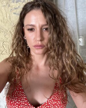 Serenay Sarıkaya Instagram - Here’s my SHAHMARAN dump!🐍 @netflixturkiye ❤️‍🔥