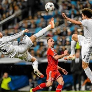 Sergio Ramos Instagram - Un grande, un guerrero con el que pude compartir muchos partidos, triunfos y títulos. Fue un auténtico placer jugar a tu lado, brother. Pocos como tú. 🤜🤛
Disfruta de esta nueva etapa de tu vida. ¡Te deseo lo mejor, amigo @official_pepe! 😘

A true warrior. Many matches, wins and trophies together. It was a pleasure playing alongside you. I wish you the best, my friend. 😘