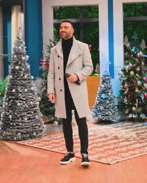 Sérgio Rosado Instagram - É tempo de celebrar, amar e agradecer. Feliz Natal! 🎄🙏