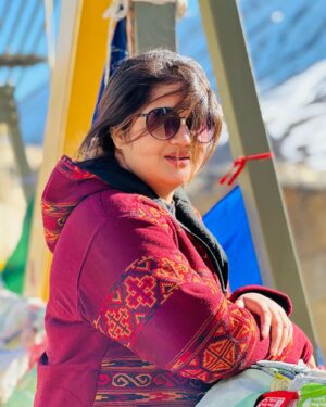Shafna Instagram - Happiness is where my heart is!!! ♥️ 

Clicks @sajinsajin_ 👽
Travel partner @hippiegotra 🗻

#ChichamBridge #himachalpradesh #India’shighestsuspensionbridge #Spiti #spitivalley #himalayas #favouriteplacetobe #mountains #♥