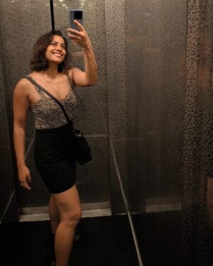 Shahana Goswami Instagram - Posing for myself to myself as myself. 

#bakchodi #posing #faltutimepass #justlikethat