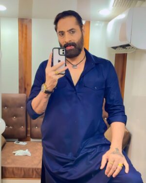 Shaji Choudhary Instagram - Get set ready guys, Are you ready? 
#onset #ready #shoot #mirzapur #maqbool