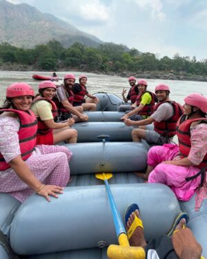 Shaji Choudhary Instagram - Trip on 💕 rishikesh diaries 
.
.
.
.
#trip #travelphotography #holiday #uttarakhand #haridwar #rishikesh #fun #activity #river #rafting
