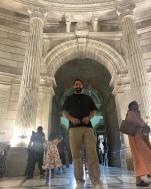 Shaji Choudhary Instagram - Kolkata diaries 💕 exploring the city 
.
.
.
.

#kolkata #kolkatadiaries #kolkatabuzz #howrahbridge🌉 #victoria #explore #pictures