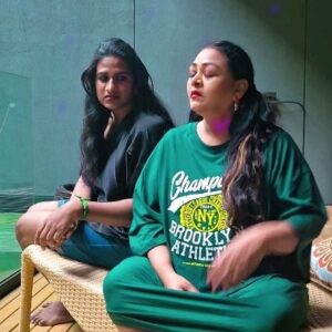 Shakeela Instagram - Fun video with my mummy 💕 ❤️ 💖 😘 ♥️ 💗 💕