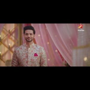 Shakti Arora Instagram - Kya Savi aur Ishaan ka ye anokha prem sabhi duvidhaayein karega door?

Dekhiye,
#GhumHaiKisikeyPyaarMeiin, #MohabbatMahasaptah 10 se 18 June tak, raat 8 baje, StarPlus aur kabhi bhi Disney  Hotstar par

@bhavikasharma53 @shaktiarora 

#StarPlus #GHKKPM #IshVi #Lovetriangle #PopularShow #FamilyLove #Familydrama #Collegelife #Teacher #Student #College #Love #Romance