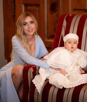 Shanik Aspe Instagram - 1 Samuel 1:27
Por este niño oraba y Dios concedió los deseos de mi corazón , me dio lo que pedí . Yo , pues,  lo dedico también a jehova todos los días de su vida .