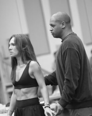 Sharna Burgess Instagram - Esther in process 🤍

Getting to dance AND act is a dream 🙏🏻

This whole team, this whole cast, this whole experience… 👩🏼‍🍳💋