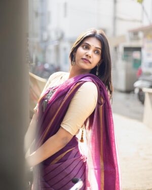 Shathiga Instagram - அழகூரில் பூத்தவளே🤍
.
📸 @picsinnphotography 
.
.
.

#shathiga#actor#tamil#saree#sareelove#traditional#casual#chennai