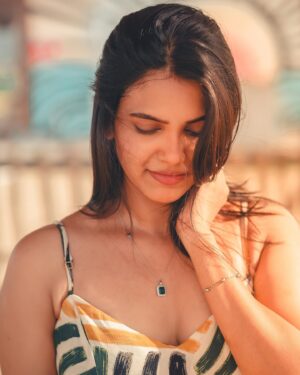 Shathiga Instagram - The plan was to stay single.. .
.
📸 @mk_portraitz 
.

.
#shathiga#actor#tamil#photography#fashionphotography#potraitphotography#casual#breezy#beach#beachgirl#chennai