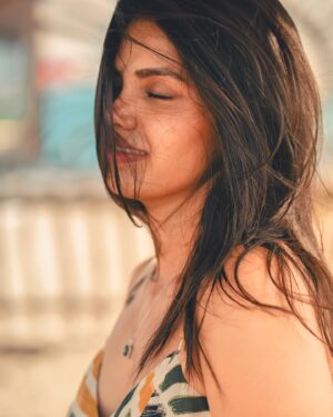 Shathiga Instagram - The plan was to stay single.. .
.
📸 @mk_portraitz 
.

.
#shathiga#actor#tamil#photography#fashionphotography#potraitphotography#casual#breezy#beach#beachgirl#chennai