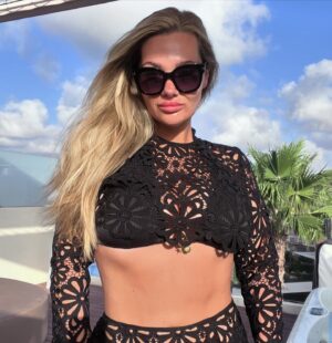 Shaughna Phillips Instagram - wearing black on the last day to represent my mood