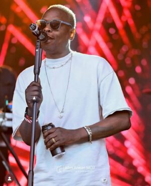 Shaun Ryder Instagram - Great shots of Black Grape on the main stage at Lakefest 9.8.24. 😎
.
📷: Jules Annan MCIJ @concertphotography 
.
#BlackGrape #ShaunRyder #KermitLeveridge #Lakefest #Livemusic