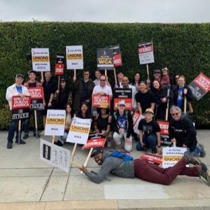 Shawn Ashmore Instagram - A wonderful day with our rookie family supporting the @wgawest thank you @alexi.hawley for getting us all together