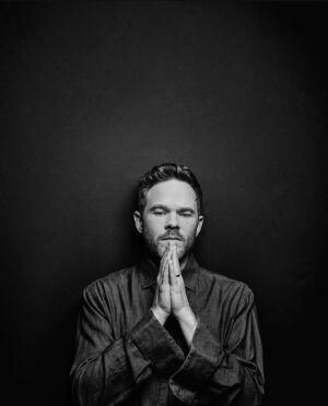 Shawn Ashmore Instagram - So excited for the latest issue of @swaggermag thanks for having me 🔥🔥👍🏻👍🏻🇨🇦🇨🇦
