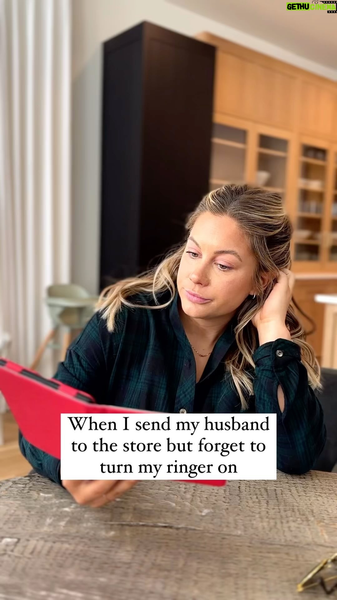 Shawn Johnson - 262.5K Likes - Sorry bout it @andrewdeast
#reels #marriage #marriedlife #marriagehumor #couples #family #husband #wife