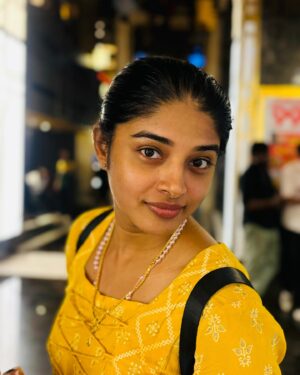 Sheela Rajkumar Instagram - Movie day out with bestie @archana_aarthi 
.
.
.
.
.
.
.
📸: @archana_aarthi 

#sheela #friends #dayout #smile #goodvibes #picoftheday #deadpool #wolverine #trending #explore #instagood #redyellow