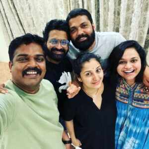 Sheetal Shetty Instagram - Get together 😁  #taporisss :) @rakshitshetty @pragathirishabshetty @rishabshettyofficial @pramod.shetty_