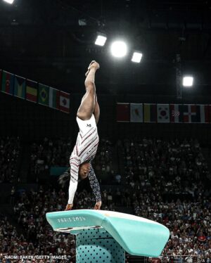 Sheila E. Instagram - Yesss congratulations WOMENS USA gymnastics @simonebiles THE GOAT 🫶🏽🌹👏🏽👏🏽👏🏽👏🏽🦋 @teamusa @usagym