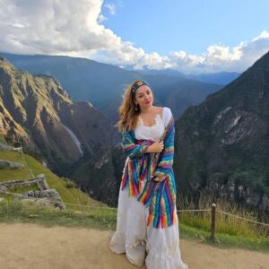 Sherlyn Instagram - Ando ligerita, disfrutando el amor a mi hijo, a mis papás y sobretodo el amor propio...