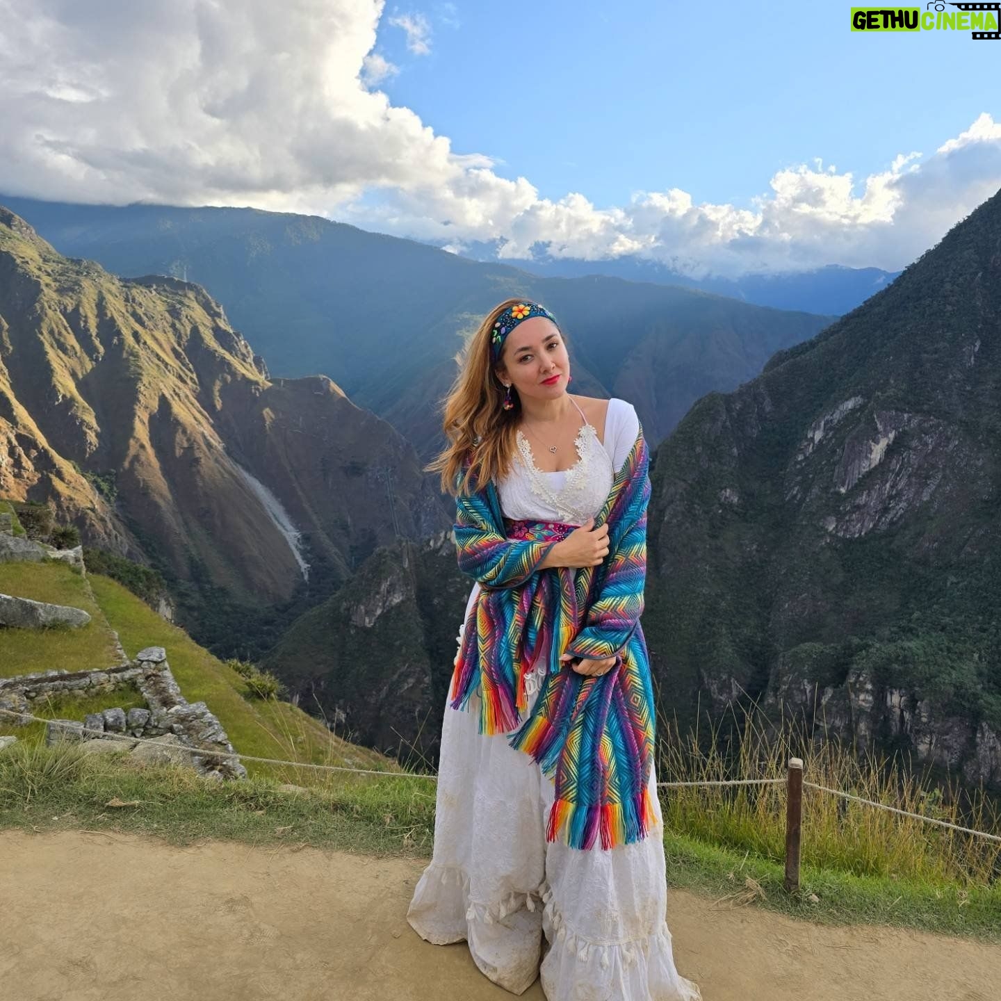 Sherlyn - 28.3K Likes - Ando ligerita, disfrutando el amor a mi hijo, a mis papás y sobretodo el amor propio...