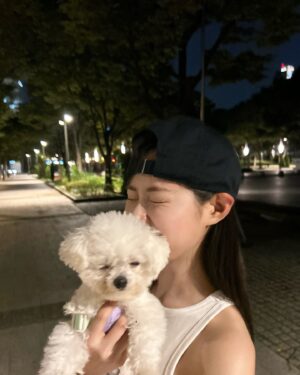 Shin Seul-ki Instagram - 🍉