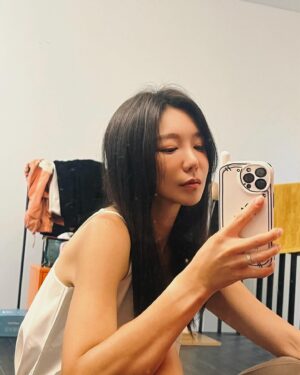 Shin So-yul Instagram - 🤎