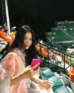 Actress Shin Ye-eun HD Instagram Photos and Wallpapers September 2024