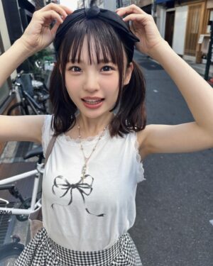 Shinzawa Nao Instagram - プチプラコーデ💘全身合わせて3000円だよ💘

#彼女の私服がかわいい #プチプラコーデ #ガーリーコーデ #夏コーデ #ノースリーブ #難波 #ootd