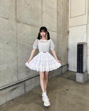 Shinzawa Nao Instagram - あざとい服着たよ❤︎どかな❤︎

#彼女の私服がかわいい #個別握手会 #パシフィコ横浜 #evelyn #ツインテール