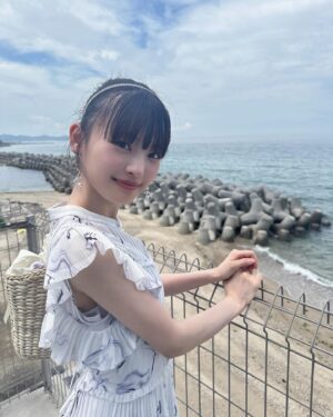 Shinzawa Nao Instagram - 26歳になりました ꕤ*.ﾟ

今年もしんしんだけに興味しんしんでいてくれる？💘

#新澤菜央生誕祭2024 #0802 #birthday #👑
