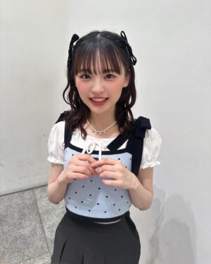 Shinzawa Nao Instagram - このあとどこいく？🩵🩵🩵

#彼女の私服がかわいい #darich #darichコーデ #フレンチガーリー