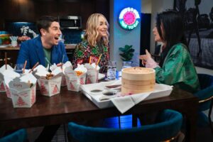 Shirley Chung Instagram - 🙋🏻‍♀️I’m a guest on tonight’s Dinner And A Movie on @tbsnetwork with Jason Biggs & Jenny Mollen! 
I told Jenny and Jason about the “get rich toss” on tonight’s episode of #DinnerAndAMovie. You’ll have to watch to find out what it is! ❤️ tonight at 8pm on @tbsnetwork.  Premiering Saturday, July 20th at 8/7c on TBS – “Crazy Rich Asians”
This week, Dinner and a Movie features “Crazy Rich Asians” with special guest Chef Shirley Chung.
Host: Jason Biggs, Jenny Mollen