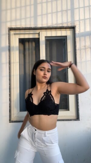 Shivani Paliwal Instagram - 💋

H&MU by @hahahardika