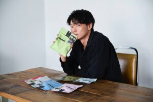 Show Kasamatsu Instagram - インタビューしてもらったー！さいこー！
信頼できるものと一緒に日々積み重ねる。

記事上がってるよん。

#PR
#クオリティファースト
#ダーマレーザー
#シートマスク
#スキンケア
#LOCARI

@q1st.jp
@locari_jp