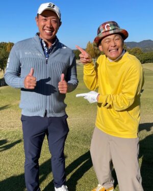 Shôzô Endô Instagram - 昨日マイナビABCゴルフに勝った堀川プロと今日ゴルフー⛳️
#遠藤章造#ココリコ#堀川未来夢#ゴルフ#マイナビ#abc#チャンピオン#晴天#気持ち良い