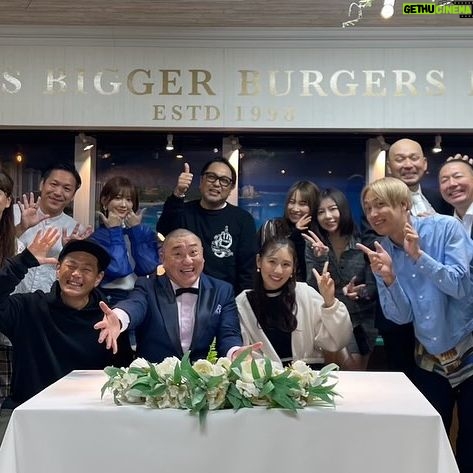 Shôzô Endô - 1.5K Likes - 2024年もスタートしましたー🎍
#遠藤章造#ココリコ#けいちょん#カウントダウン#お正月#新年#2024#スタート