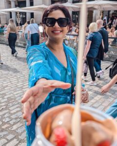 Singer Shreya Ghoshal HD Instagram Photos and Wallpapers August 2024