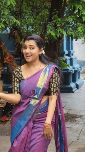 Shruthi Raj Instagram - Saree love❤️❤️❤️ 
Saree @onlinegits_
