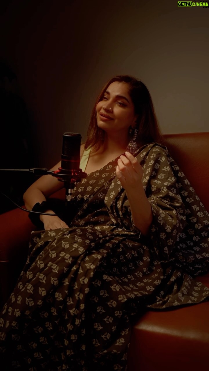 Shruti Pathak - 4.6K Likes - Used to hear the album Reflections by the iconic @singerhariharana ji, on loop … And this ghazal was always one my favourites… गुस्ताख़ी माफ़ , Hari Ji 🙏🏼
#ghazal #poetry #music #padmashreehariharan #guzzler #thespiritofghazals #shrutipathak
Thank you @ishaann_29 for the music.